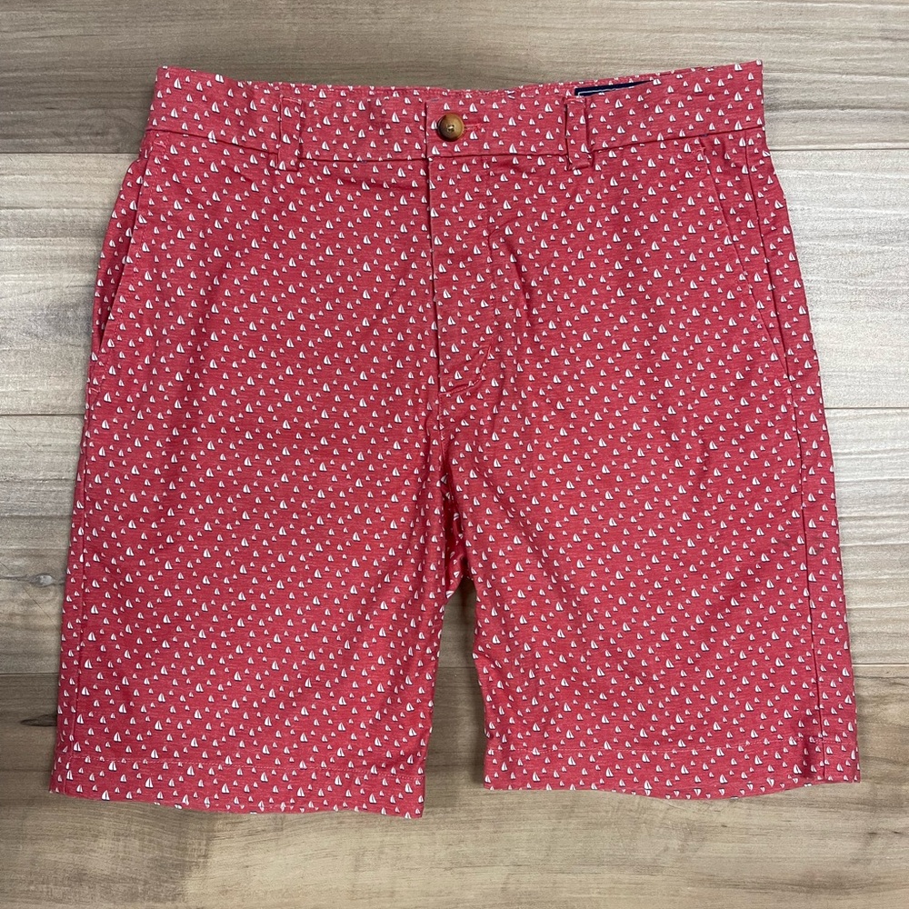 Vineyard Vines Men’s Size 32 Red Sailboat Pattern Breaker Shorts